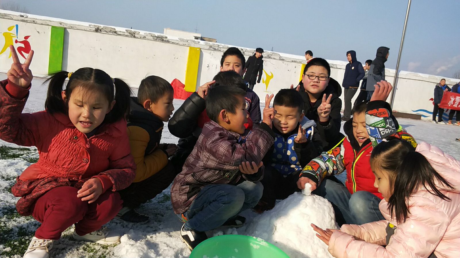 �����в������������������ѧУ���Ͽ�չ���ڶ����й��м��˱�ѩ�˶������